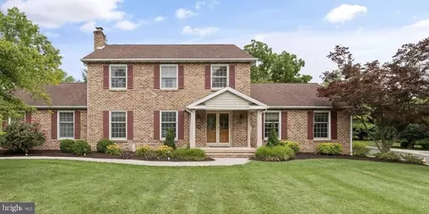 88 Spruce Dr, Gettysburg, PA 17325