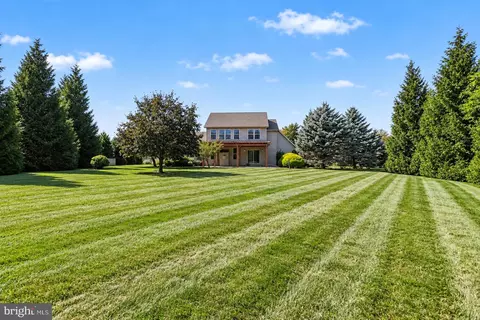 Exterior - 12 E Summit Dr, Littlestown, PA 17340 photo 7 of 8
