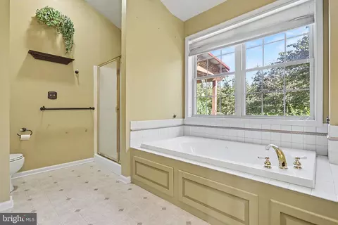 Bath - 12 E Summit Dr, Littlestown, PA 17340 photo 2 of 2