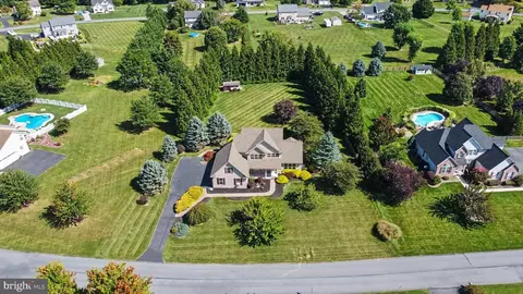 View/Area - 12 E Summit Dr, Littlestown, PA 17340 photo 1 of 6