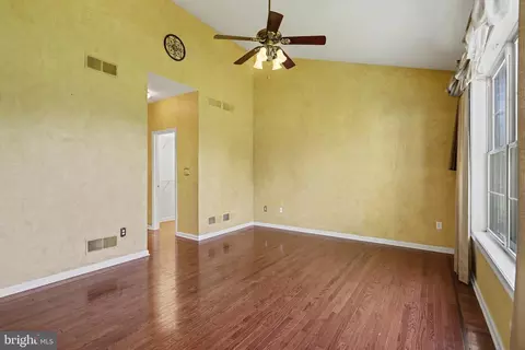 Living - 12 E Summit Dr, Littlestown, PA 17340 photo 4 of 4
