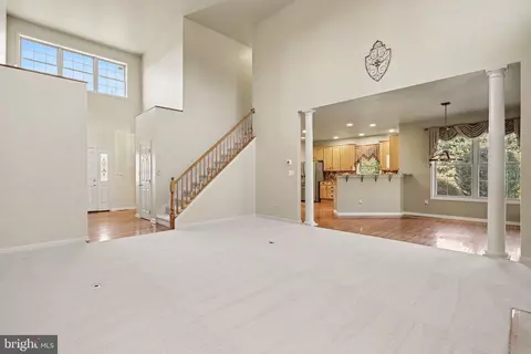 Living - 12 E Summit Dr, Littlestown, PA 17340 photo 2 of 4