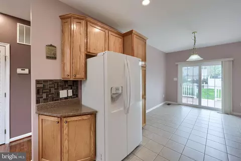 Kitchen - 286 Maple Dr, Hanover, PA 17331 photo 2 of 4