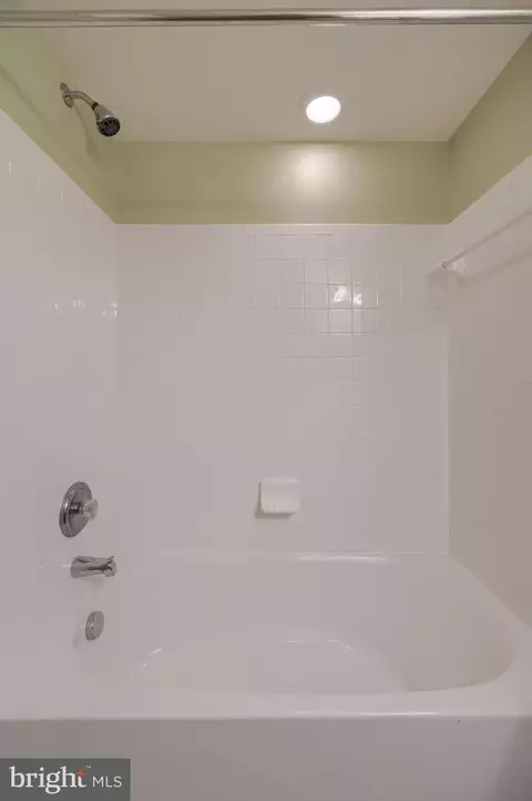 Bath - 286 Maple Dr, Hanover, PA 17331 photo 7 of 7