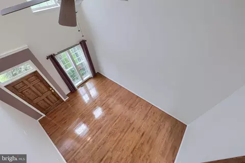 Entry Way - 286 Maple Dr, Hanover, PA 17331 photo 1 of 6