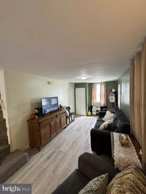 Entry Way - 527 Main, Mcsherrystown, PA 17344 photo 2 of 4
