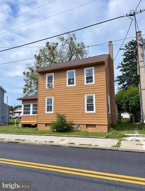 Exterior - 527 Main, Mcsherrystown, PA 17344 photo 3 of 3