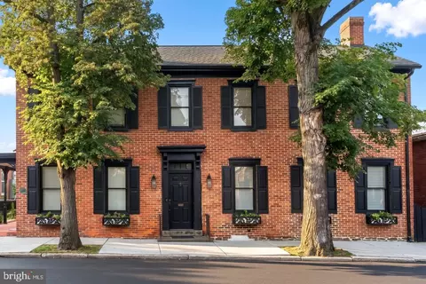 31 S Washington St, Gettysburg, PA 17325