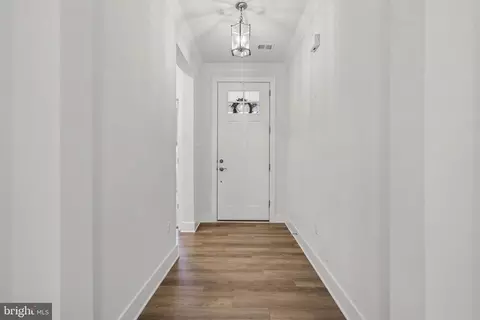 Entry Way - 13 Broomsedge Ln, Gettysburg, PA 17325 photo 1 of 13