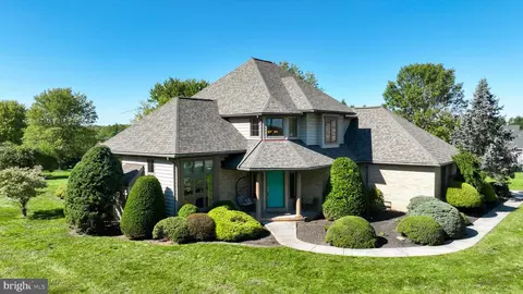 740 Green Ridge Rd, New Oxford, PA 17350