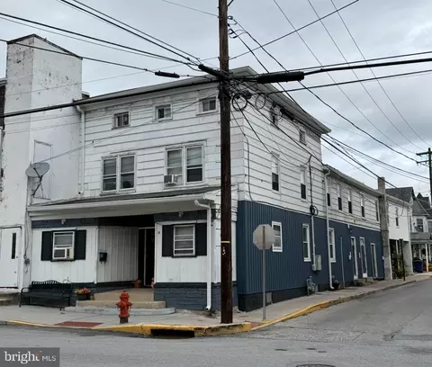 50 S Queen St, Littlestown, PA 17340