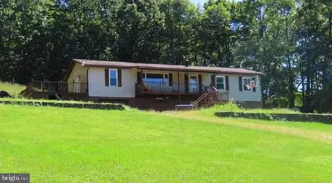 520 Windy Flts, Elderton, PA 15736