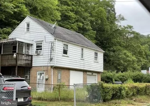 3418 Spring Garden Rd, Pittsburgh, PA 15212