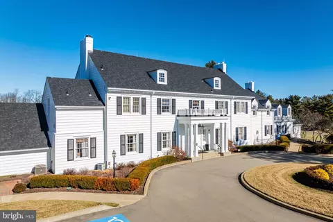 1442 Coraopolis Heights Rd, Coraopolis, PA 15108