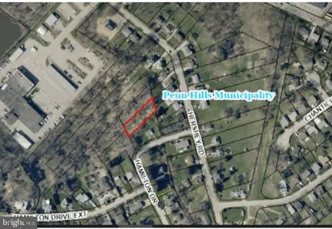 Hamilton Dr, Penn Hills, PA 15235