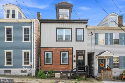 3926 Howley St, Pittsburgh, PA 15224