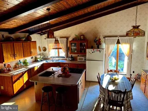 8618 Black Valley Rd, Everett, PA 15537 photo 5