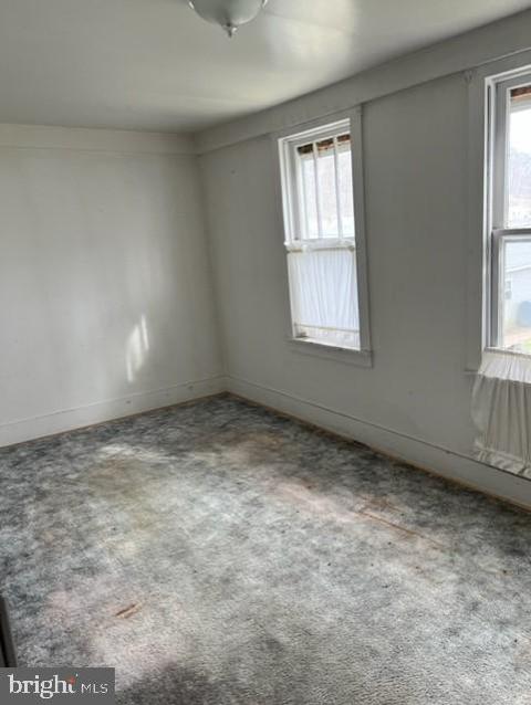 36 W 8th St, Everett, PA 15537 photo 8