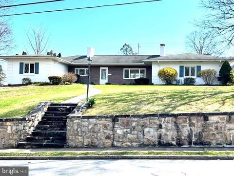 619 S Juliana St, Bedford, PA 15522