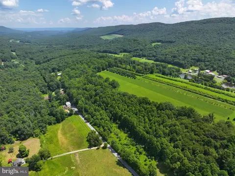 Teaberry Rd, Bedford, PA 15522