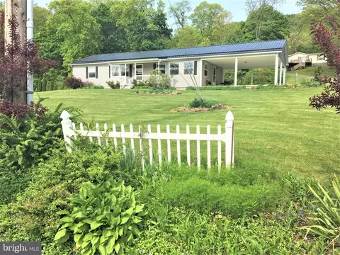 436 West St, Everett, PA 15537