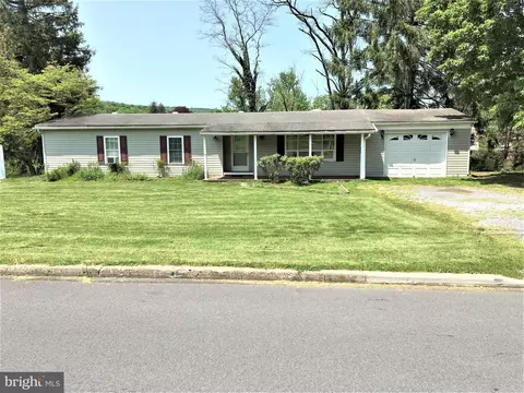 148 Smithfield, Bedford, PA 15522