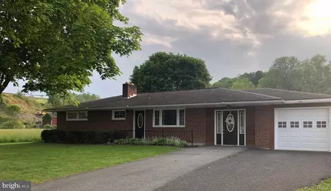 124 Maple St, Hyndman, PA 15545