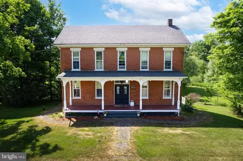1377 Lower Snake Spring Rd, Everett, PA 15537