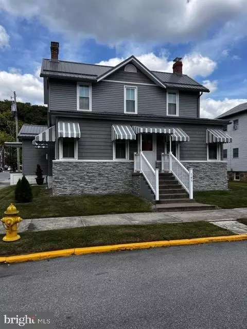 145 W South St, Everett, PA 15537