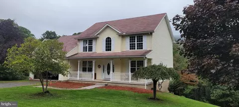 1086 Queen Rd, Claysburg, PA 16625