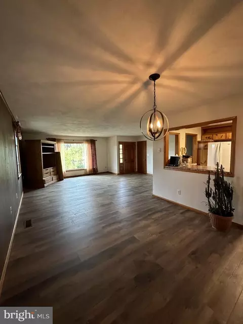 5125 Walnut Ln, Everett, PA 15537 photo 4