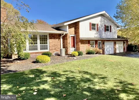 112 Wilt Rd, Breezewood, PA 15533