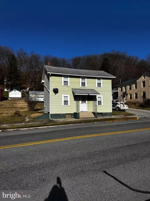303 W Main St, Everett, PA 15537