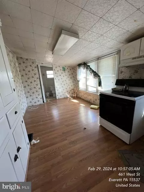 Kitchen - 461 West St, Everett, PA 15537 photo 1 of 2