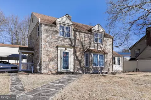 Exterior - 301 E 1st St, Everett, PA 15537 photo 3 of 15
