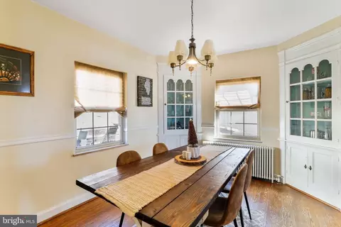 Dining - 301 E 1st St, Everett, PA 15537 photo 1 of 3