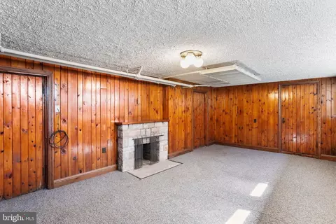 Living - 301 E 1st St, Everett, PA 15537 photo 5 of 5