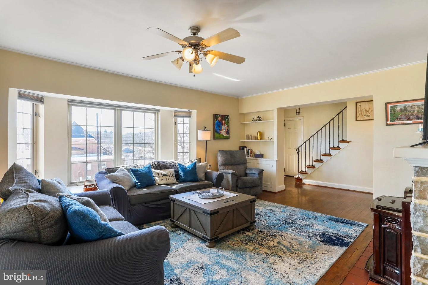 Living - 301 E 1st St, Everett, PA 15537 photo 1 of 5