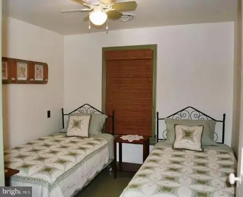 Bedroom - 1079 E Mattie Rd, Everett, PA 15537 photo 6 of 6