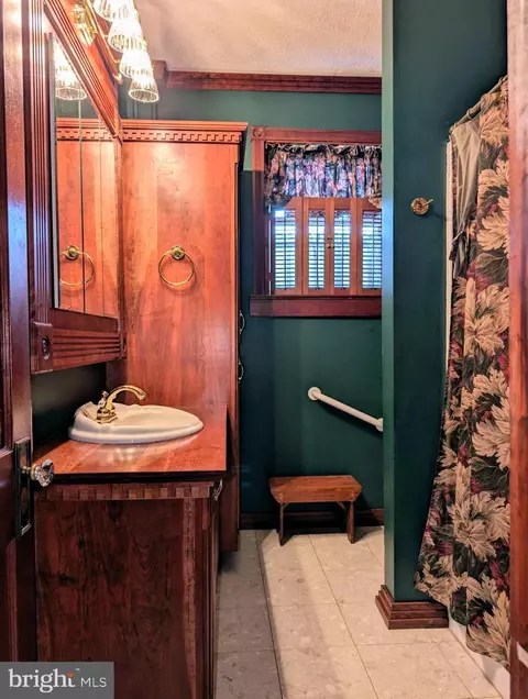 Bath - 20 W 2nd St, Everett, PA 15537 photo 1 of 10