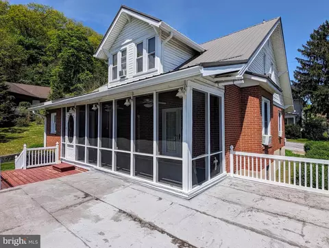 Exterior - 20 W 2nd St, Everett, PA 15537 photo 13 of 21