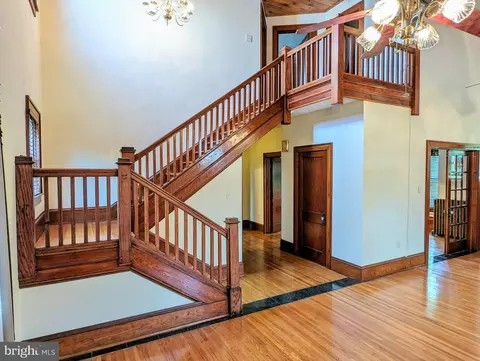 Entry Way - 20 W 2nd St, Everett, PA 15537 photo 4 of 12