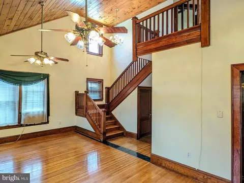 Living - 20 W 2nd St, Everett, PA 15537 photo 4 of 5