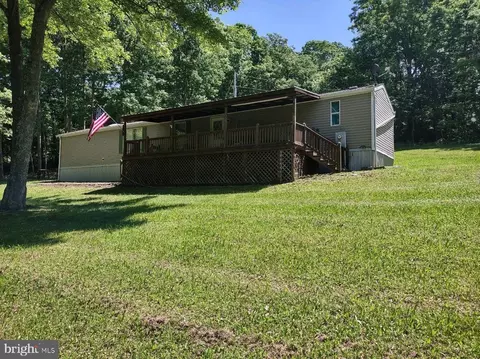 9461 Clear Ridge Rd, Clearville, PA 15535