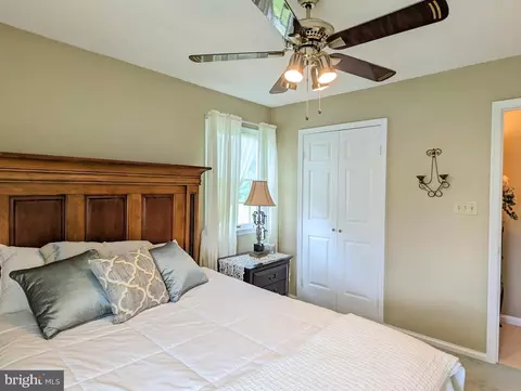 Bedroom - 4380 Elk Lick Rd, Everett, PA 15537 photo 4 of 6