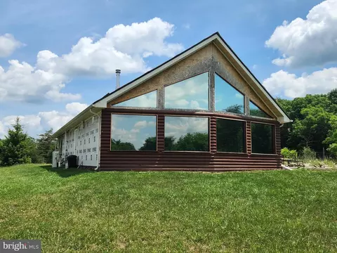 195 Cozy Retreat Ln, Schellsburg, PA 15559