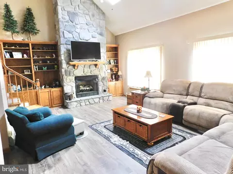 237 Hawthorne Dr, Everett, PA 15537 photo 9