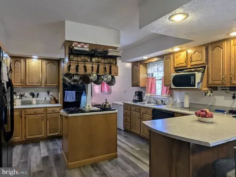 Kitchen - 10859 Clear Ridge Rd, Everett, PA 15537 photo 6 of 7