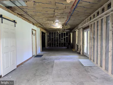 Entry Way - 10859 Clear Ridge Rd, Everett, PA 15537 photo 5 of 6