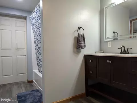 Bath - 10859 Clear Ridge Rd, Everett, PA 15537 photo 3 of 3